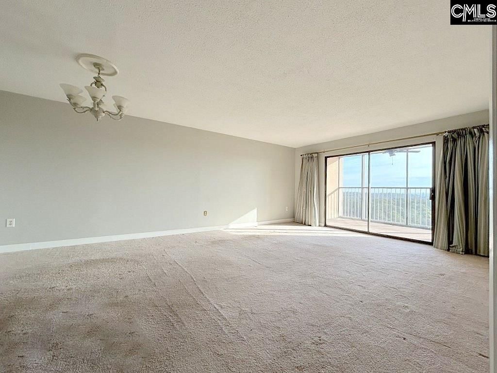 1825 Saint Julian Place  Photo 6