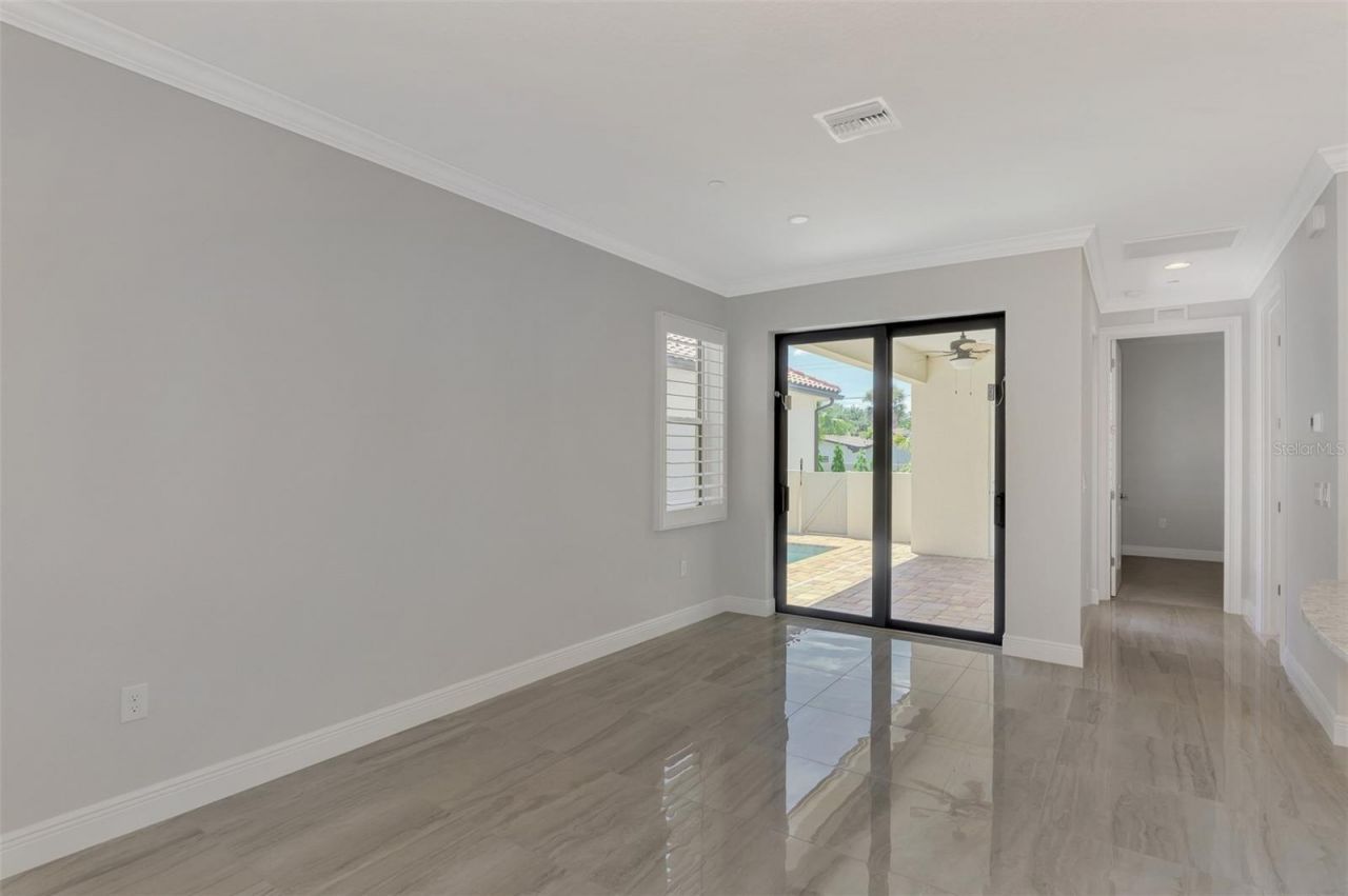 906 E Venice Avenue, Venice, FL 34285 Photo