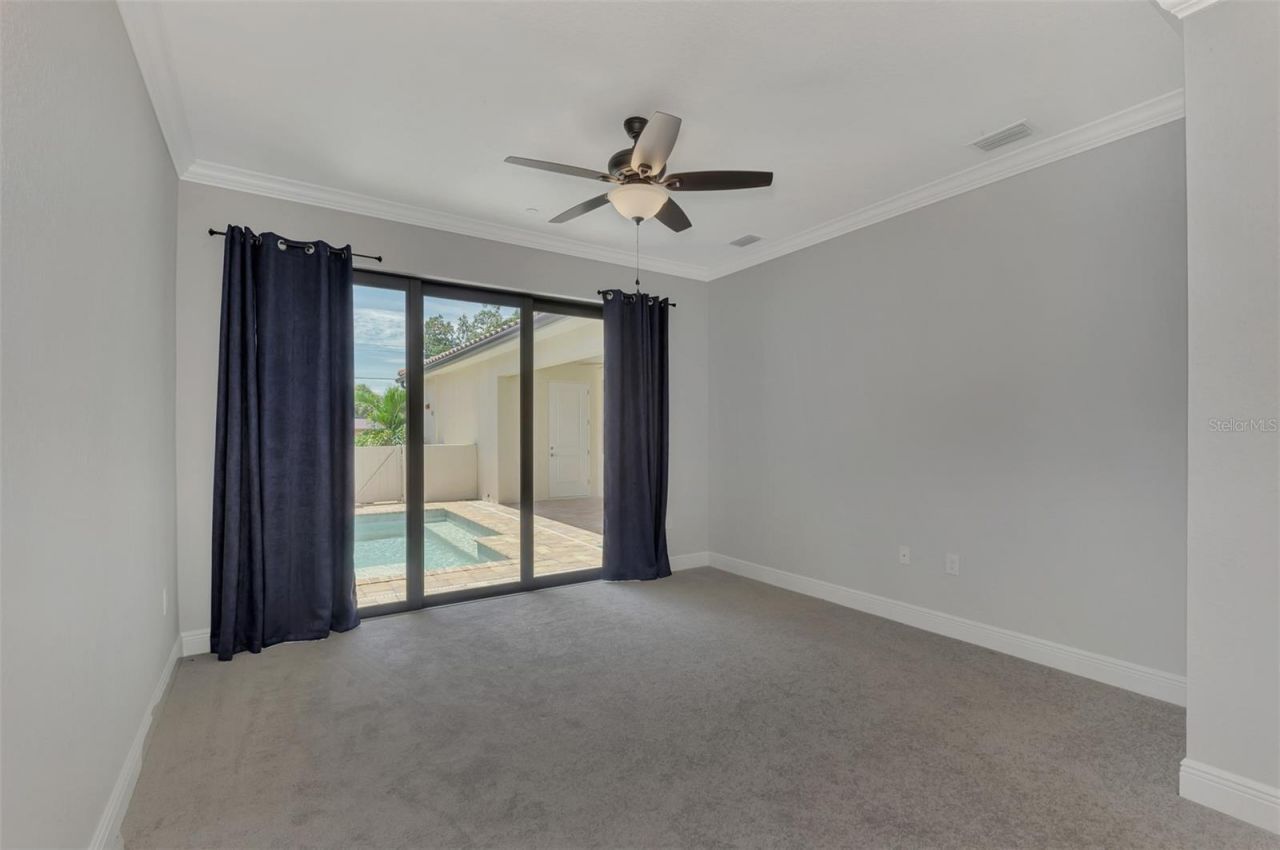 906 E Venice Avenue, Venice, FL 34285 Photo