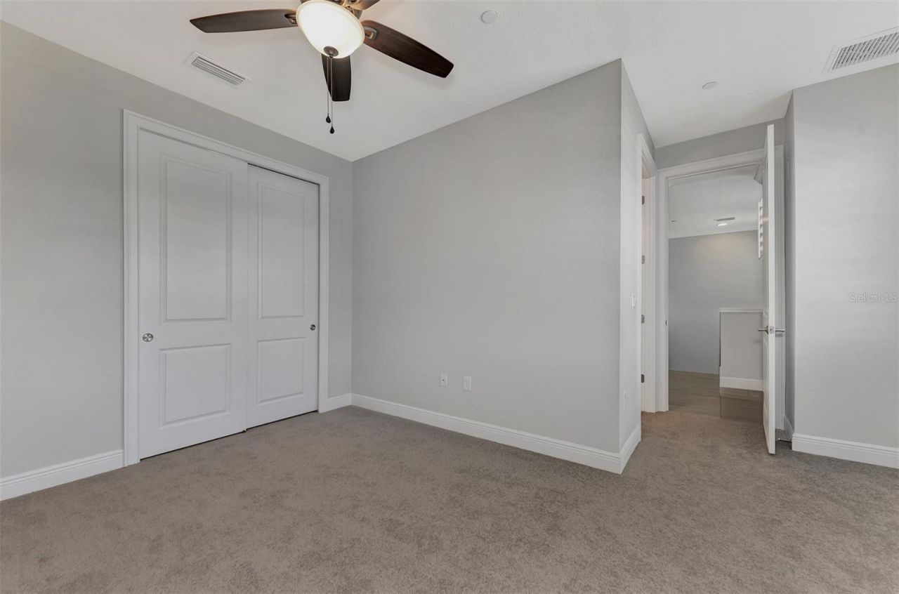 906 E Venice Avenue, Venice, FL 34285 Photo