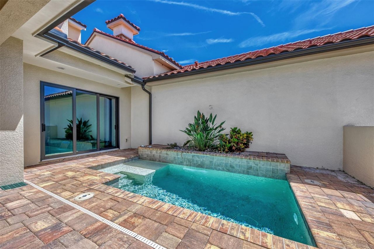 906 E Venice Avenue, Venice, FL 34285 Photo