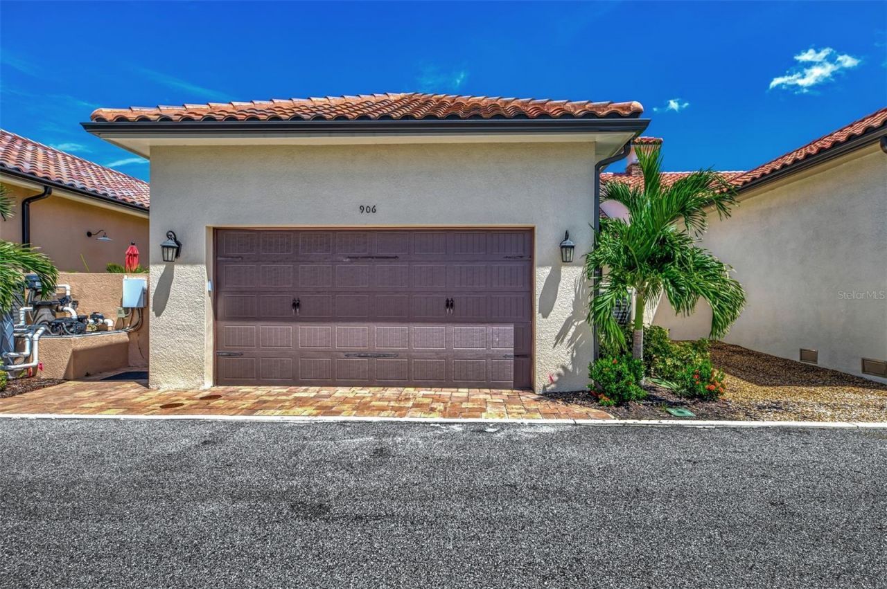 906 E Venice Avenue, Venice, FL 34285 Photo
