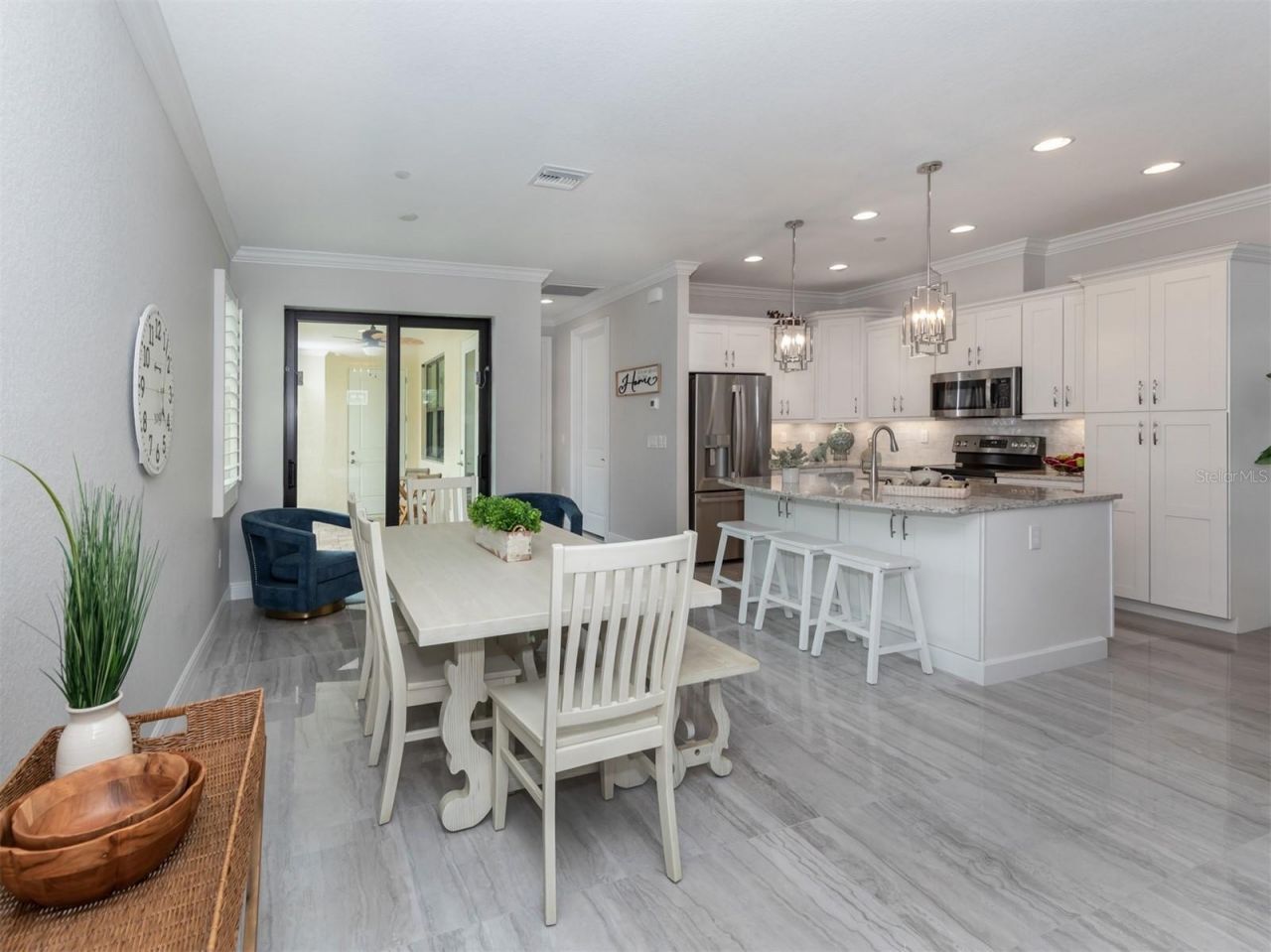 906 E Venice Avenue, Venice, FL 34285 Photo