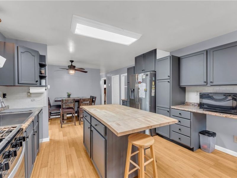 10249 West Ridge Road, Elyria, OH 44035 Photo 10