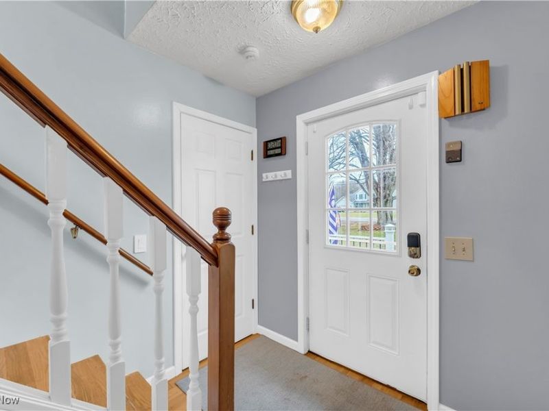 10249 West Ridge Road, Elyria, OH 44035 Photo 3