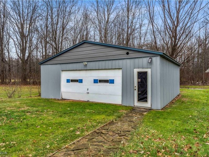 10249 West Ridge Road, Elyria, OH 44035 Photo 32