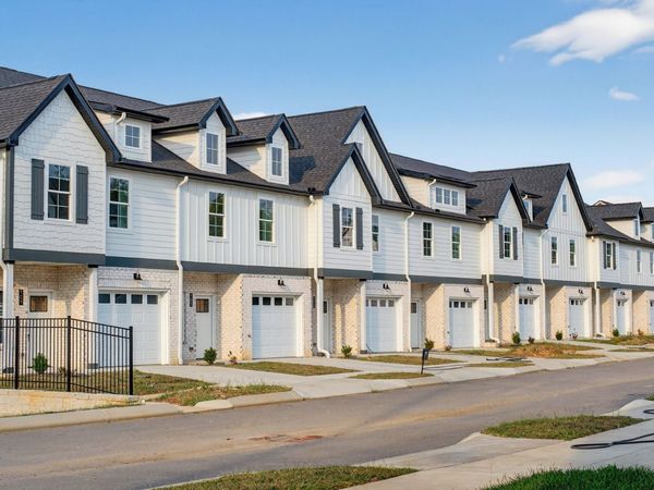 116 Maple View Rd , Lebanon, TN 37090