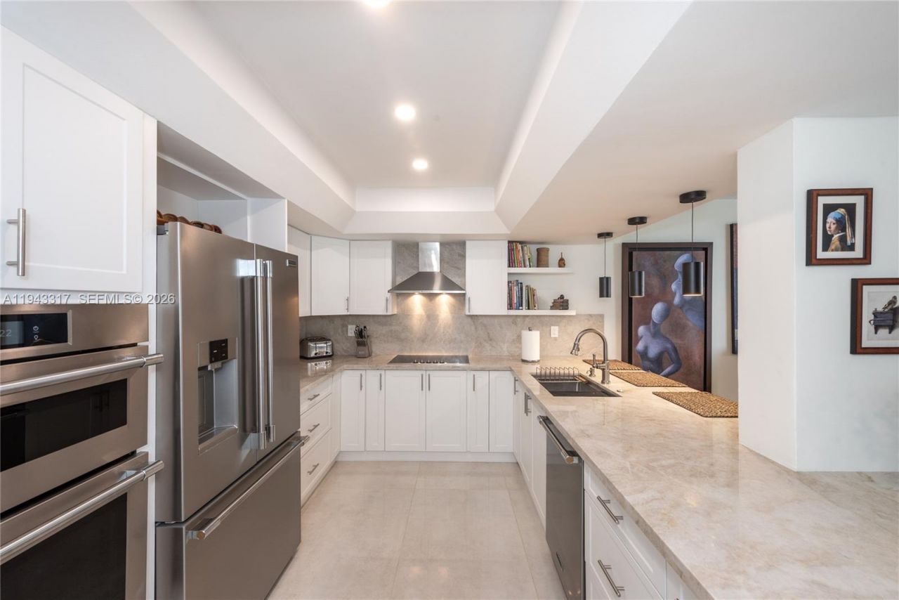 520 Brickell Key Dr, Unit A1102, Miami, FL 33131 Photo