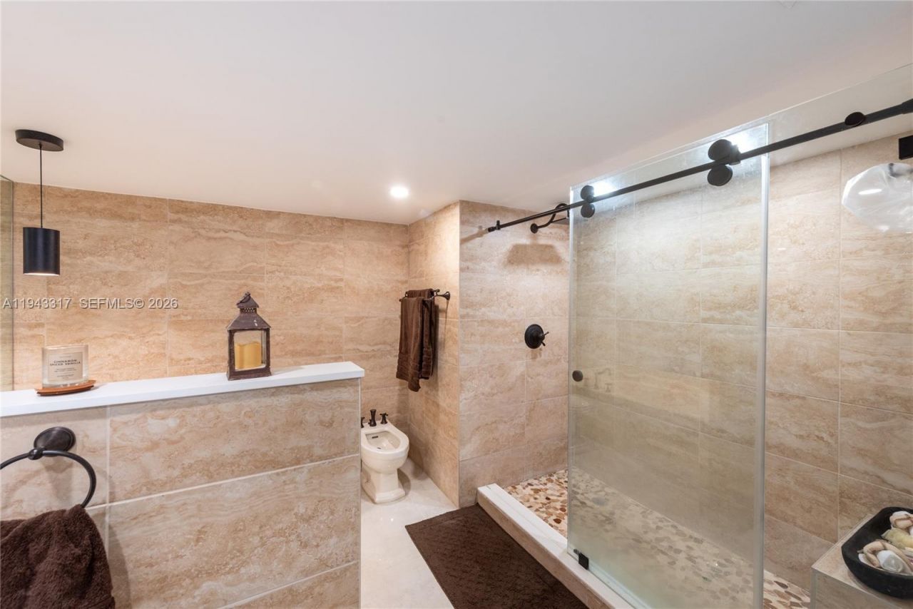 520 Brickell Key Dr, Unit A1102, Miami, FL 33131 Photo