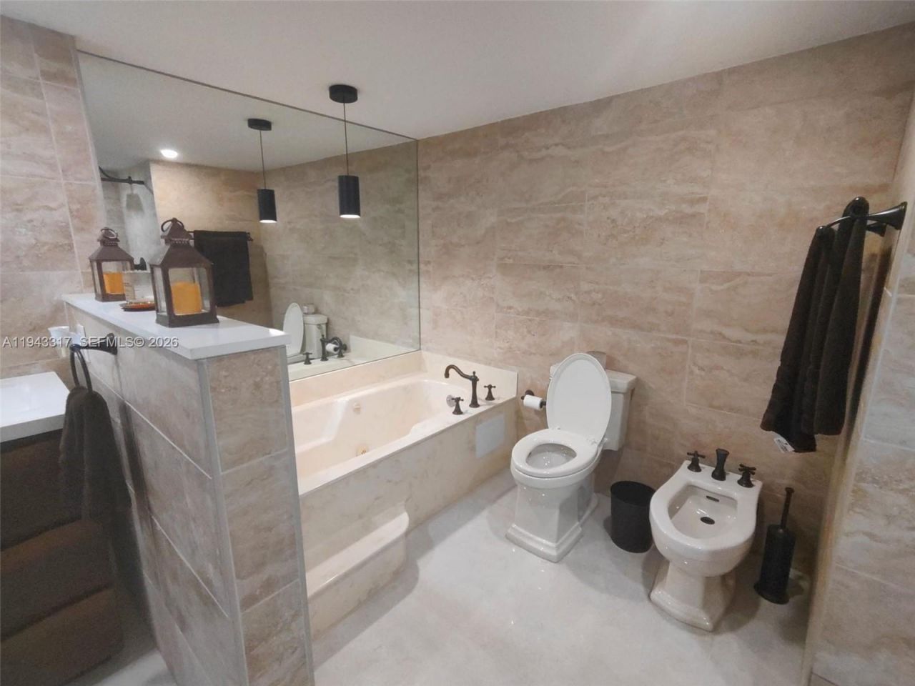 520 Brickell Key Dr, Unit A1102, Miami, FL 33131 Photo