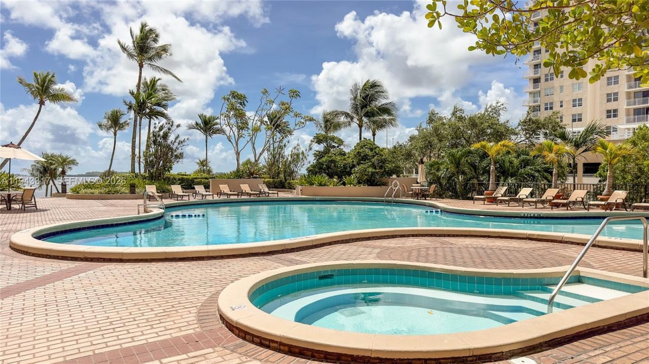 520 Brickell Key Dr, Unit A1102, Miami, FL 33131 Photo