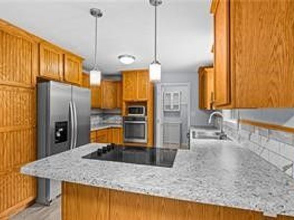 252 S Eastern Avenue, Gentry, AR 72734