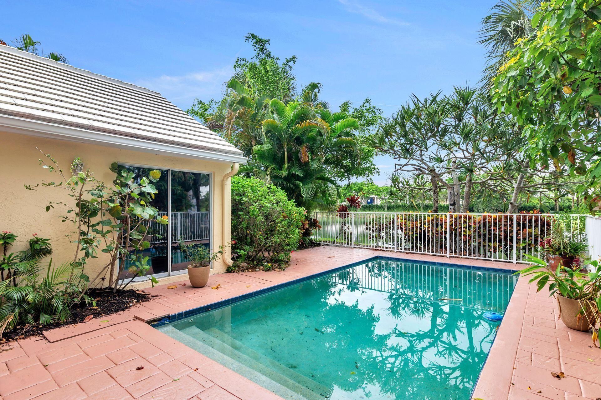 9358 Heathridge Drive, West Palm Beach, FL 33411 Photo