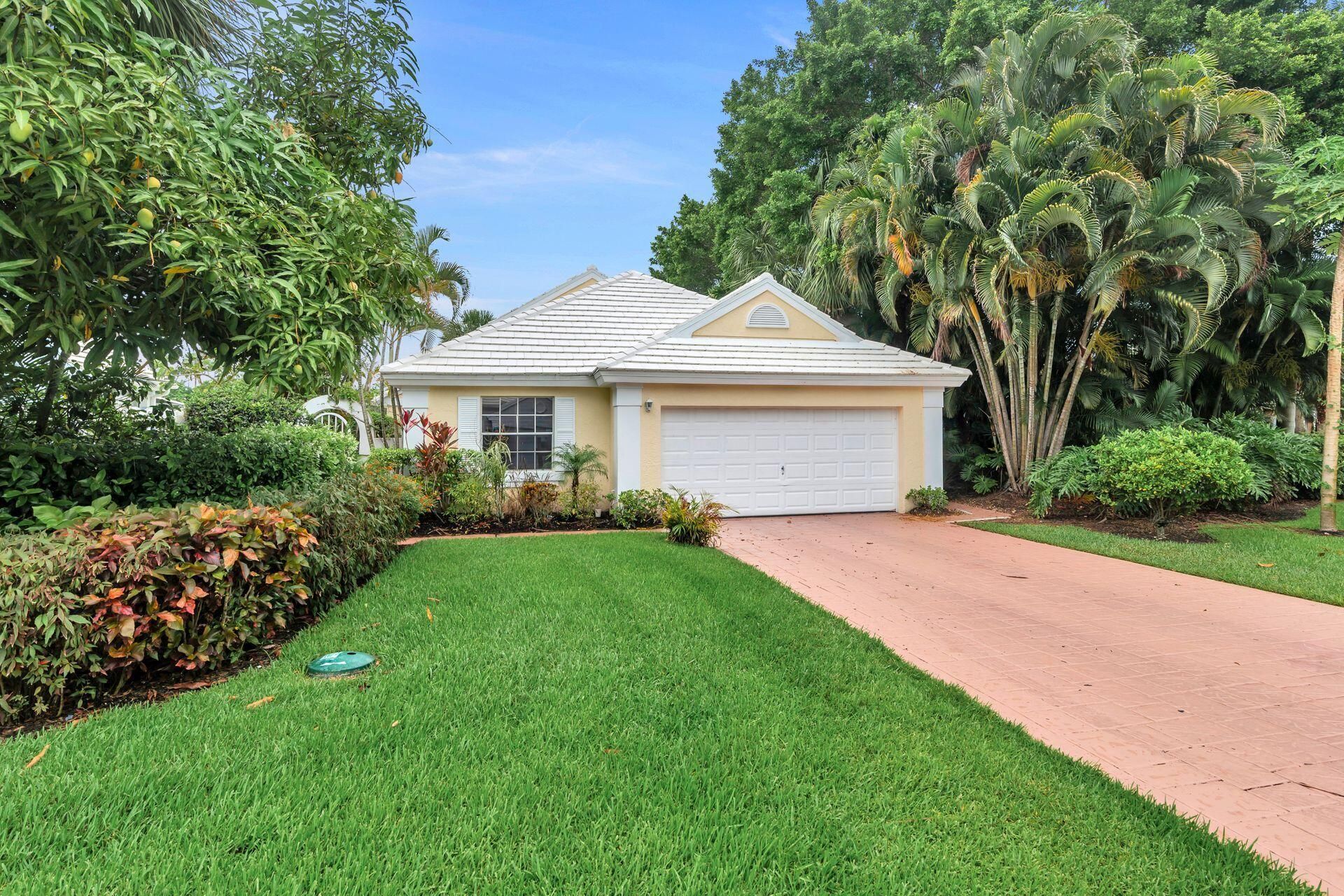 9358 Heathridge Drive, West Palm Beach, FL 33411 Photo