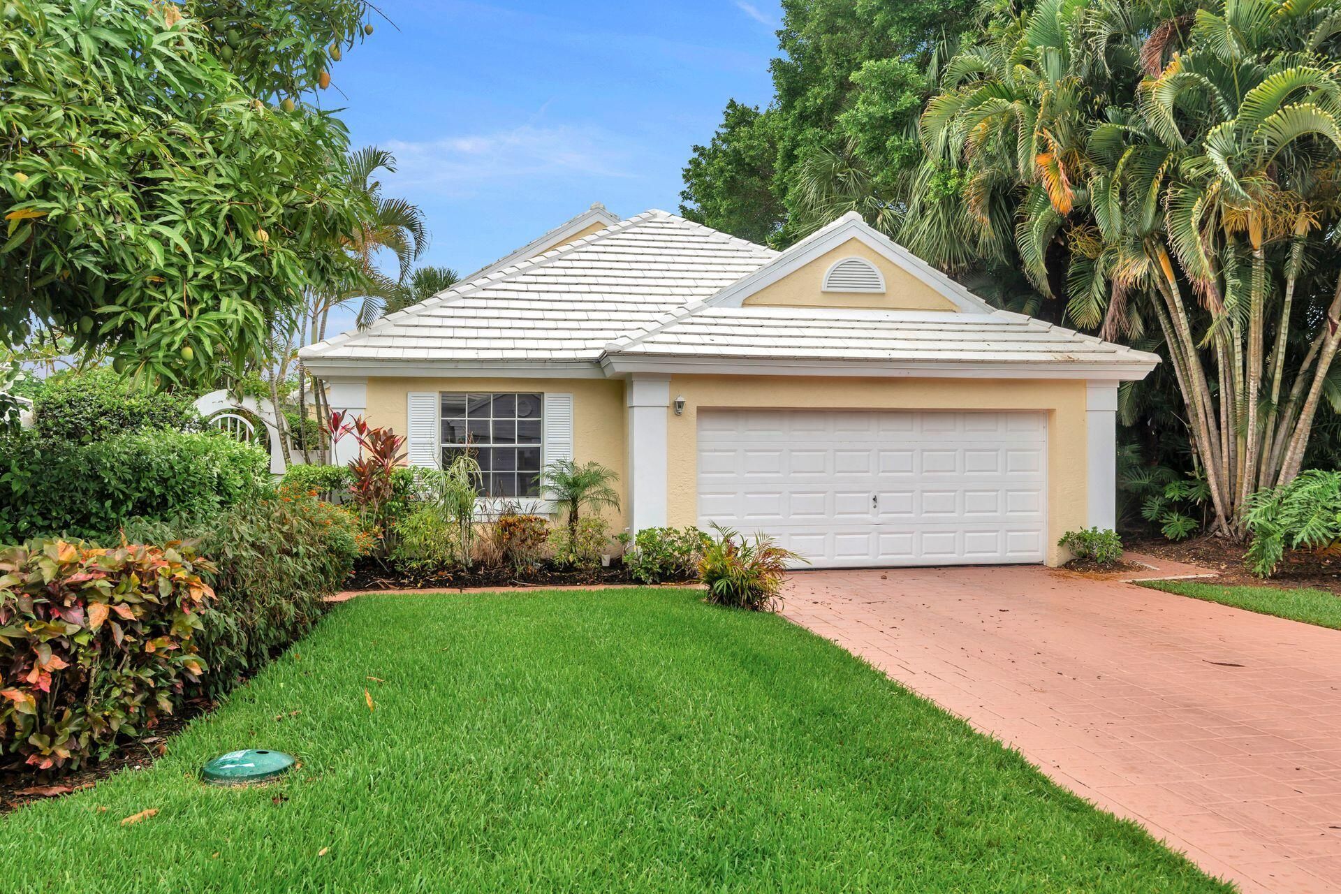 9358 Heathridge Drive, West Palm Beach, FL 33411 Photo