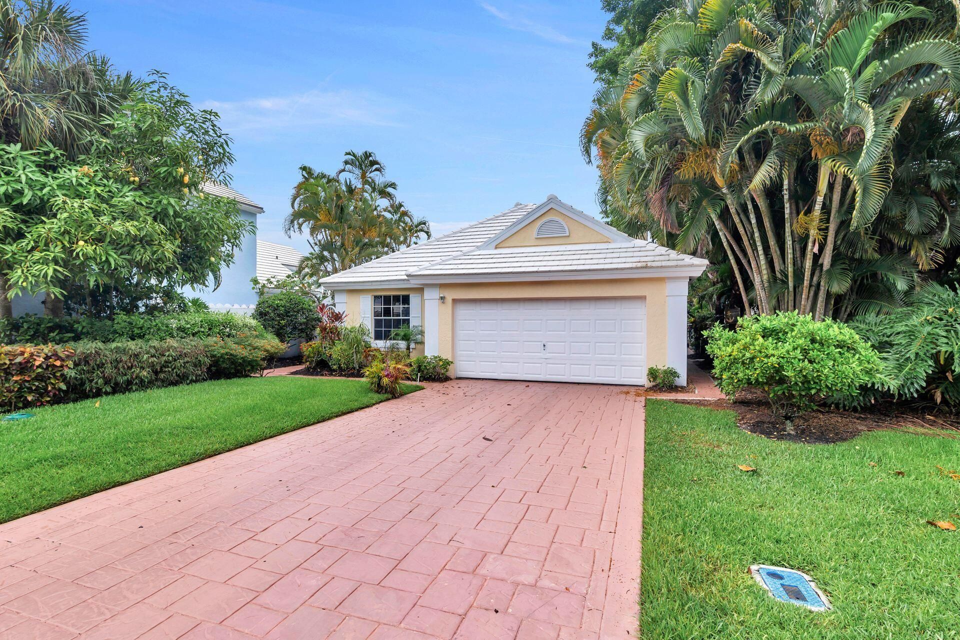 9358 Heathridge Drive, West Palm Beach, FL 33411 Photo