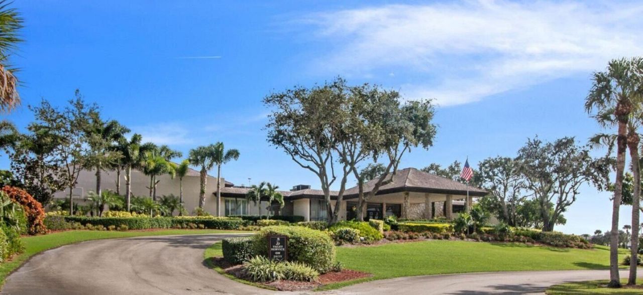 9358 Heathridge Drive, West Palm Beach, FL 33411 Photo