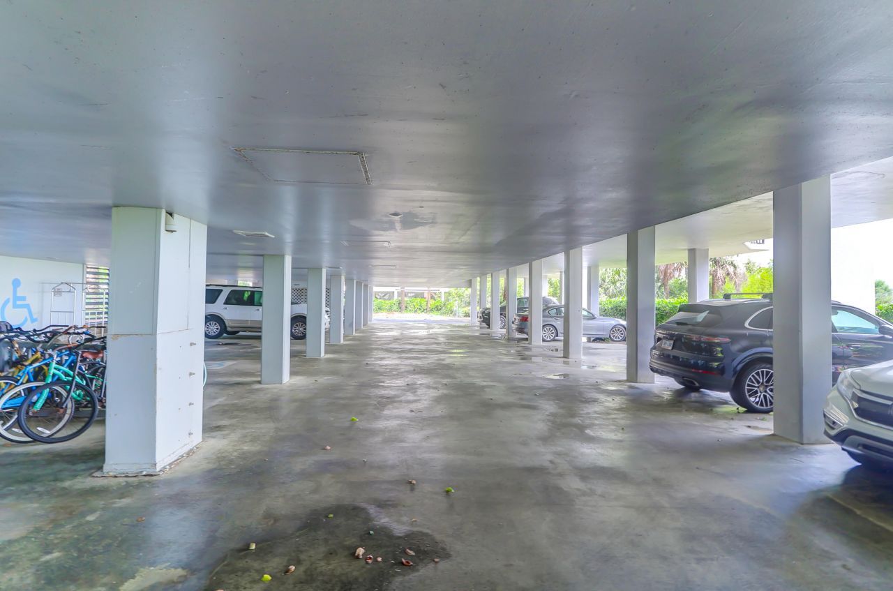 7600 Palmetto (shipwatch Villas) Drive Photo 24