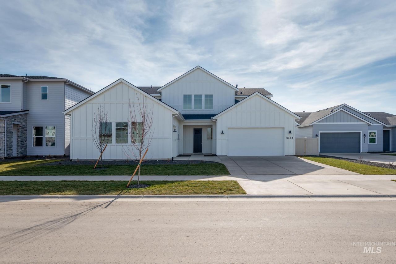 5135 W River Oaks Dr, Meridian, ID 83646 Main Photo