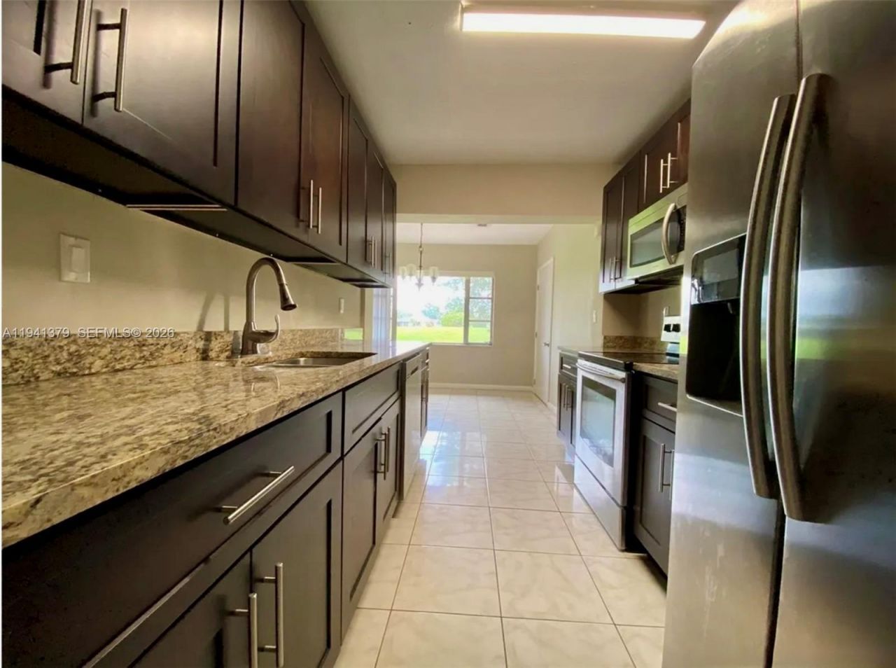 6105 Royal Poinciana Ln, Tamarac, FL 33319 Photo