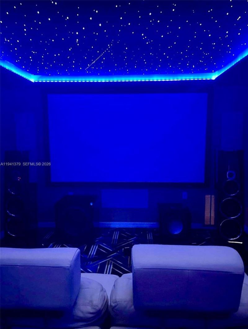 6105 Royal Poinciana Ln, Tamarac, FL 33319 Photo