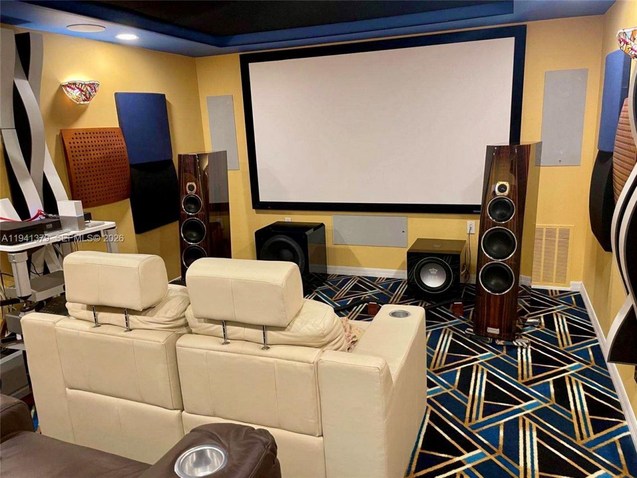 6105 Royal Poinciana Ln, Tamarac, FL 33319 Photo