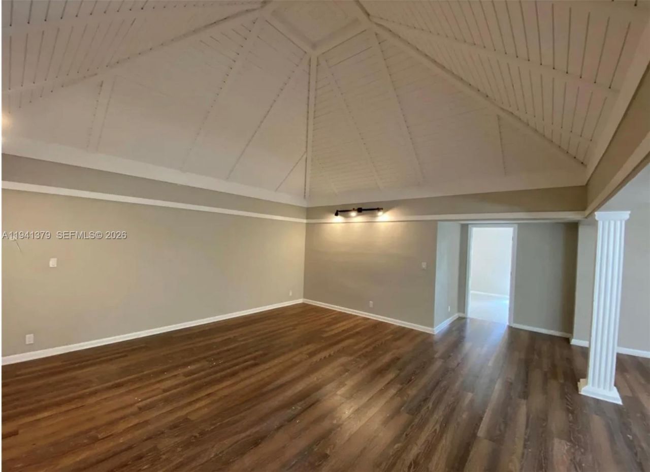 6105 Royal Poinciana Ln, Tamarac, FL 33319 Photo