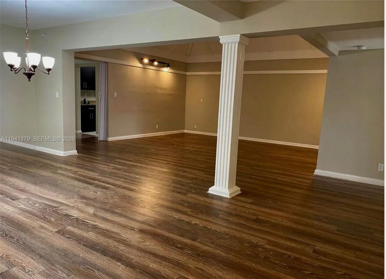 6105 Royal Poinciana Ln, Tamarac, FL 33319 Photo