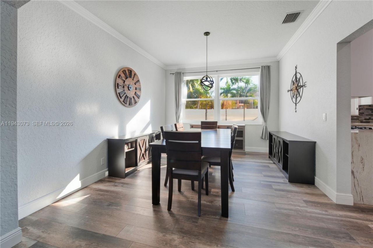 2225 NW 128th Ave, Pembroke Pines, FL 33028 Photo