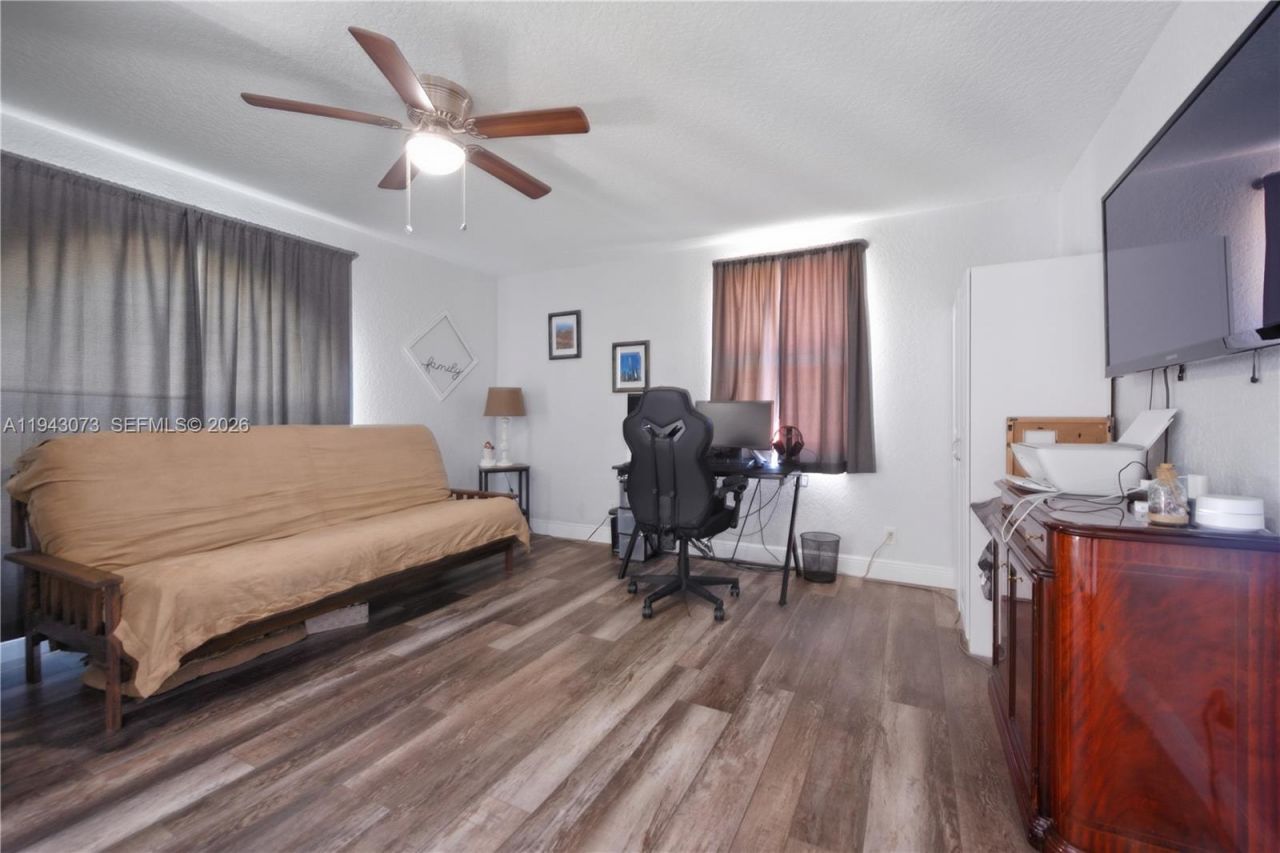 2225 NW 128th Ave, Pembroke Pines, FL 33028 Photo