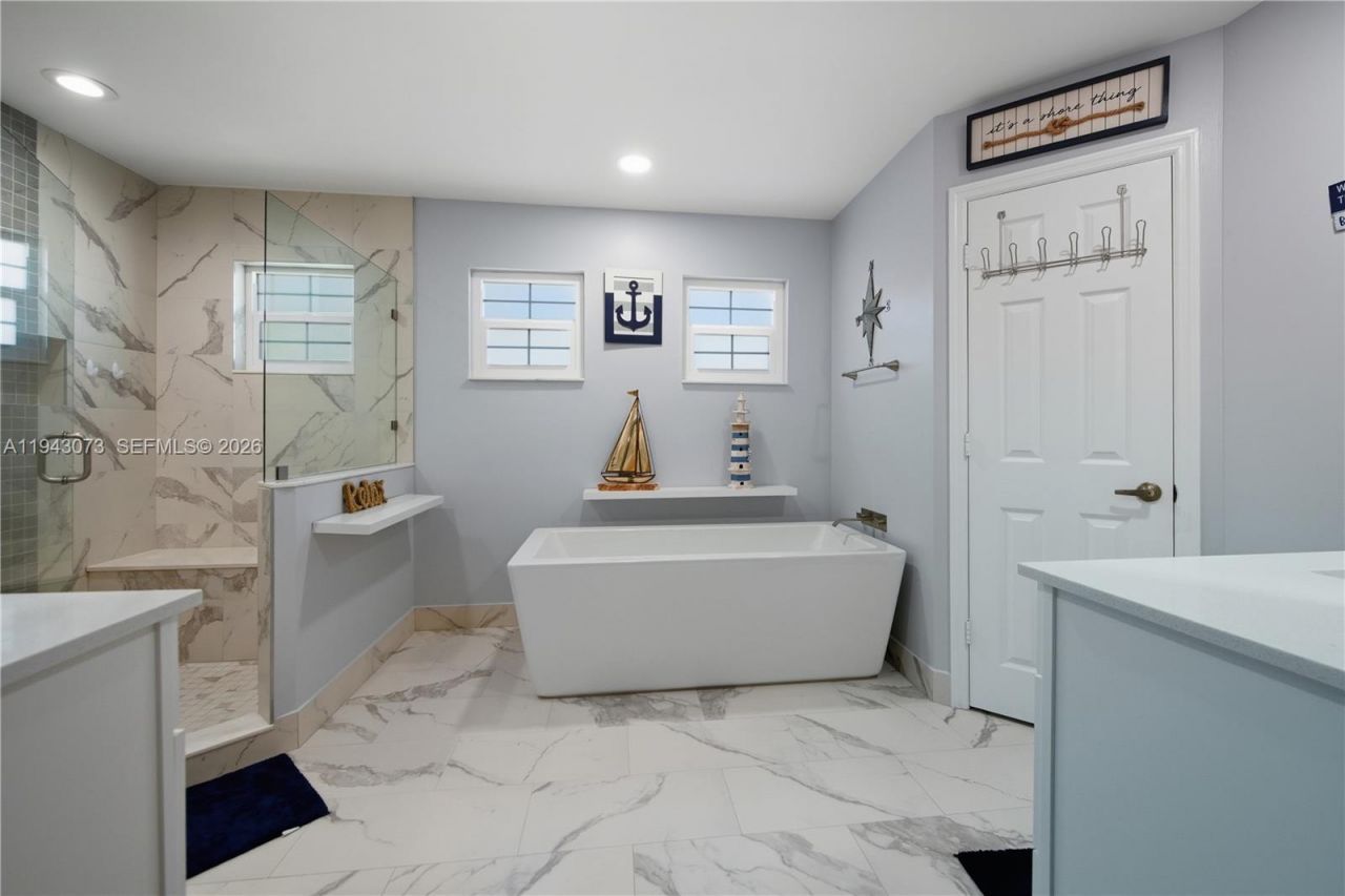 2225 NW 128th Ave, Pembroke Pines, FL 33028 Photo