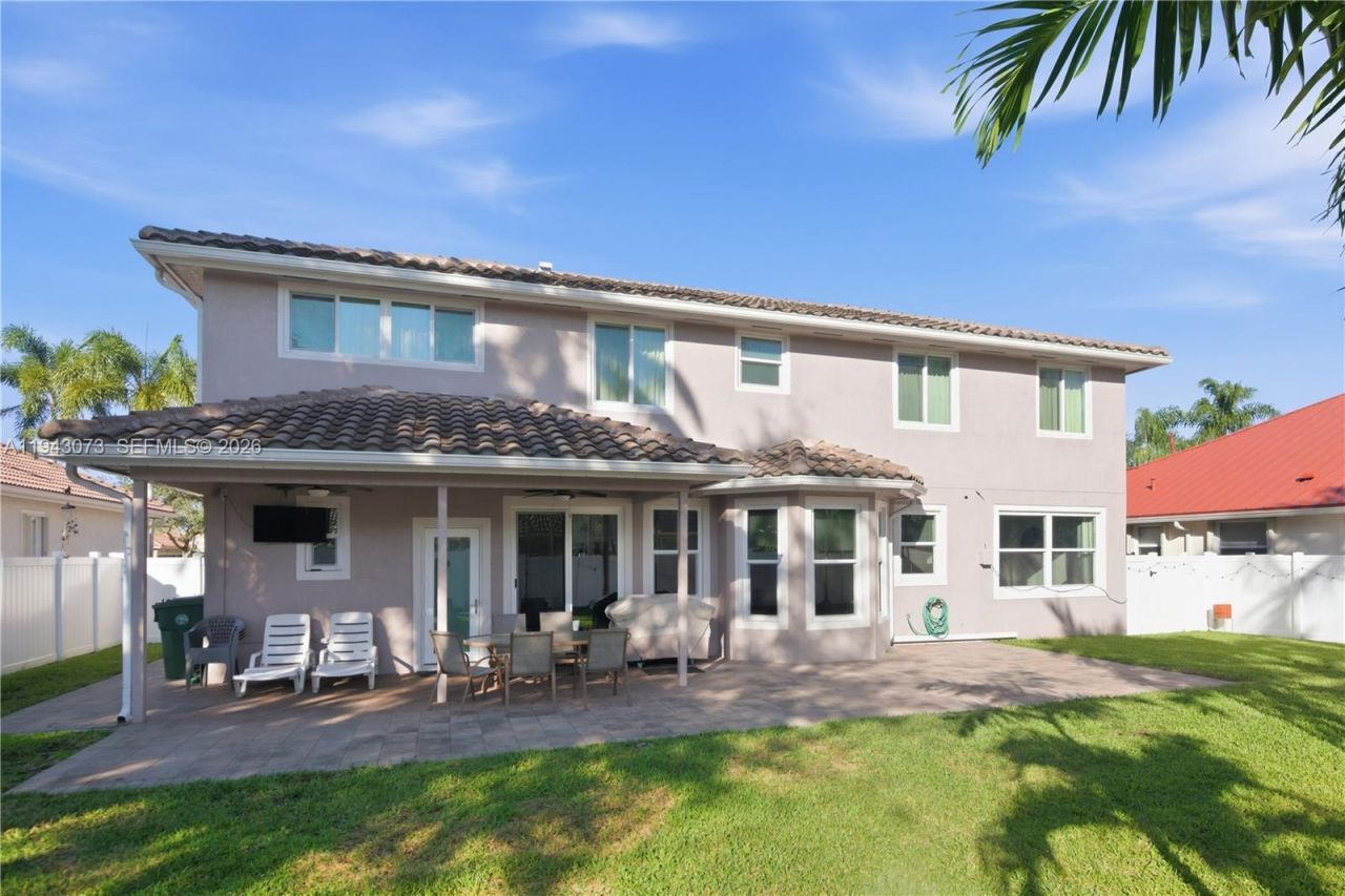 2225 NW 128th Ave, Pembroke Pines, FL 33028 Photo