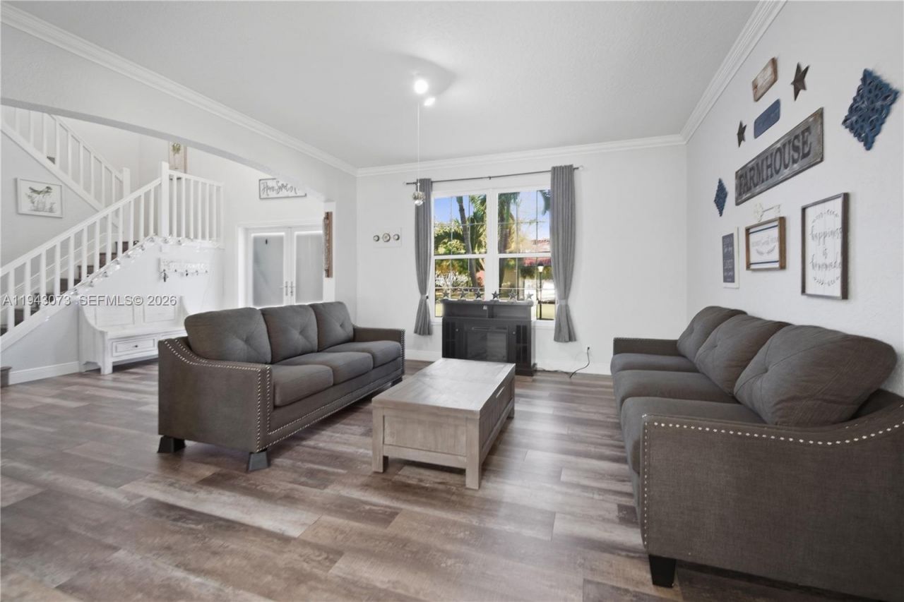 2225 NW 128th Ave, Pembroke Pines, FL 33028 Photo