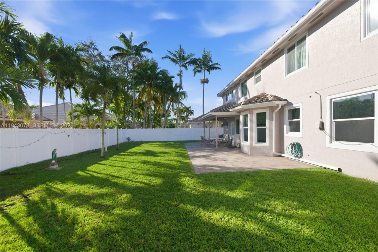 2225 NW 128th Ave, Pembroke Pines, FL 33028 Photo