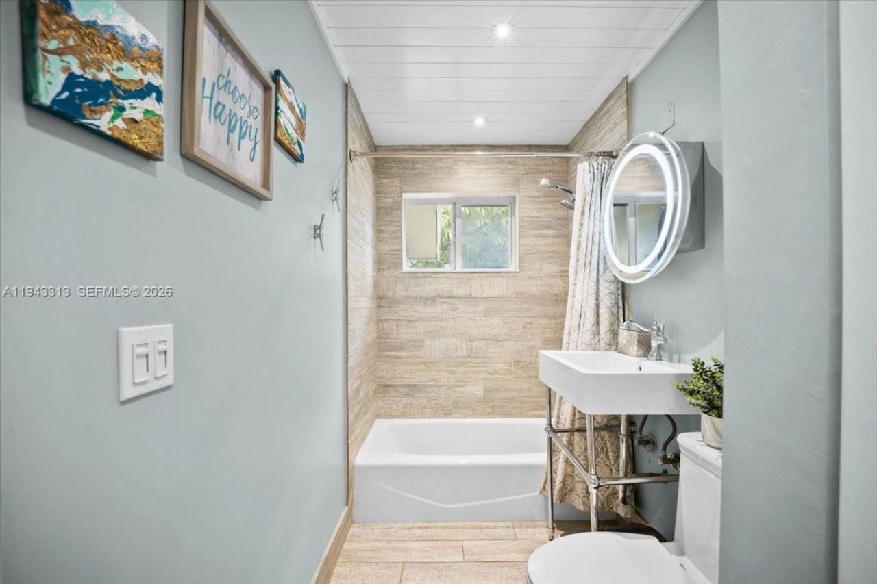 1864 SW 37th Ave, Fort Lauderdale, FL 33312 Photo