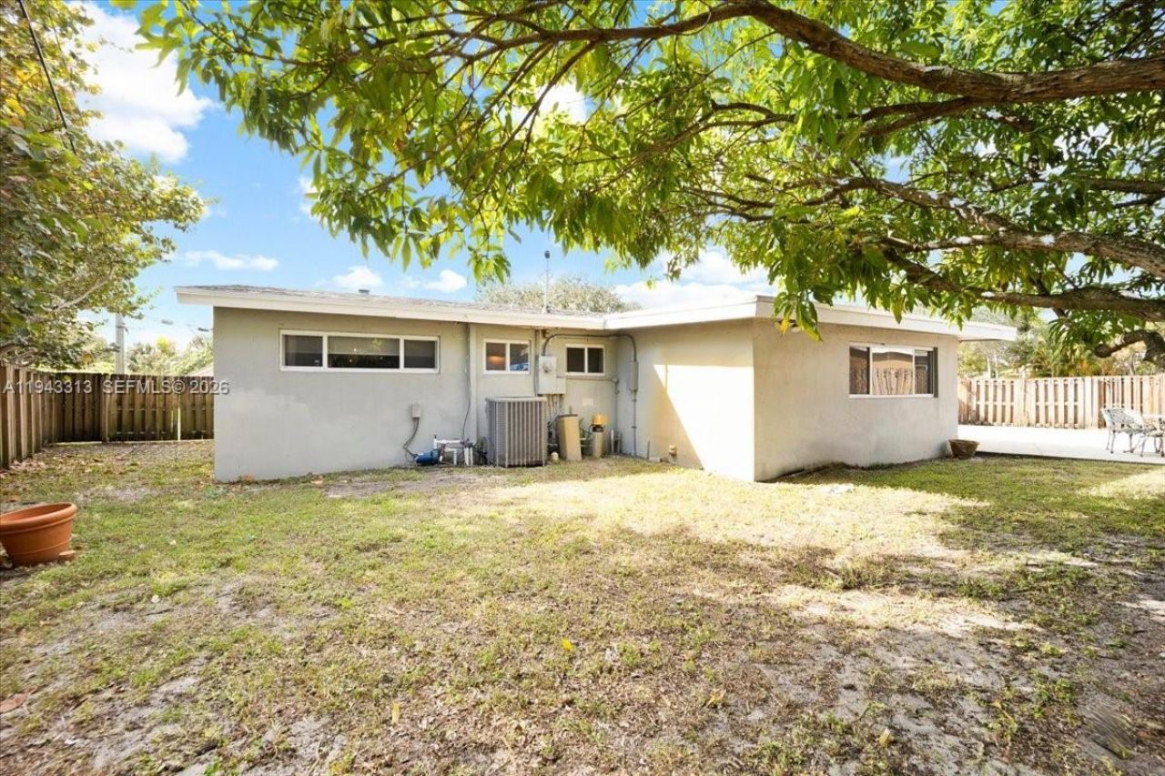 1864 SW 37th Ave, Fort Lauderdale, FL 33312 Photo