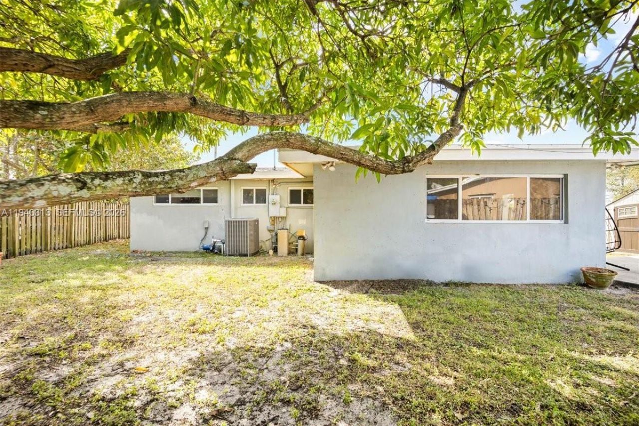 1864 SW 37th Ave, Fort Lauderdale, FL 33312 Photo