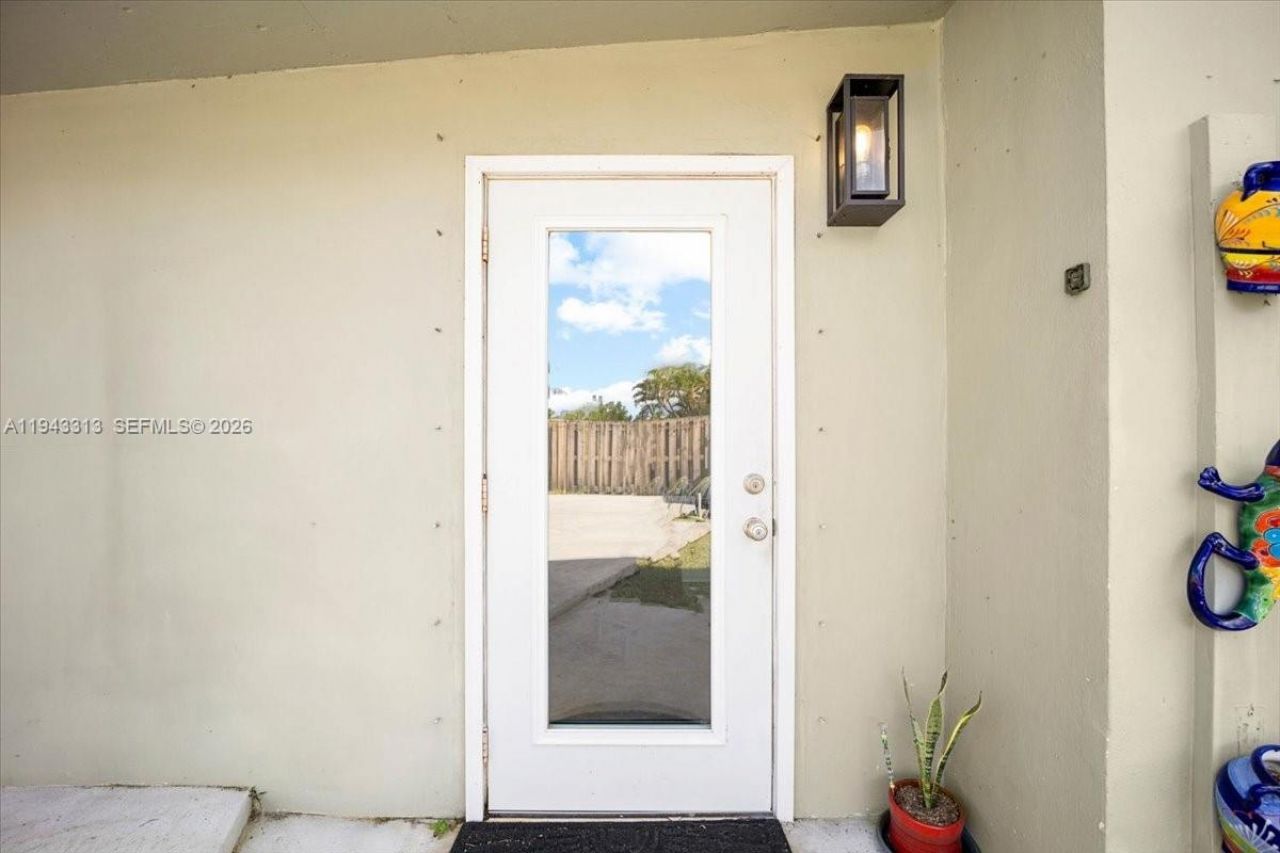 1864 SW 37th Ave, Fort Lauderdale, FL 33312 Photo