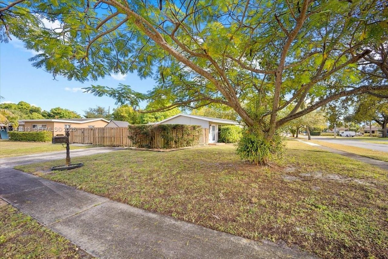 1864 SW 37th Ave, Fort Lauderdale, FL 33312 Photo