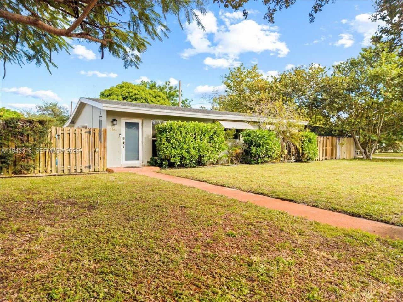 1864 SW 37th Ave, Fort Lauderdale, FL 33312 Photo