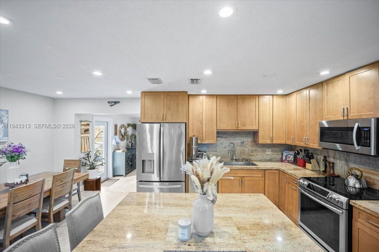 1864 SW 37th Ave, Fort Lauderdale, FL 33312 Photo