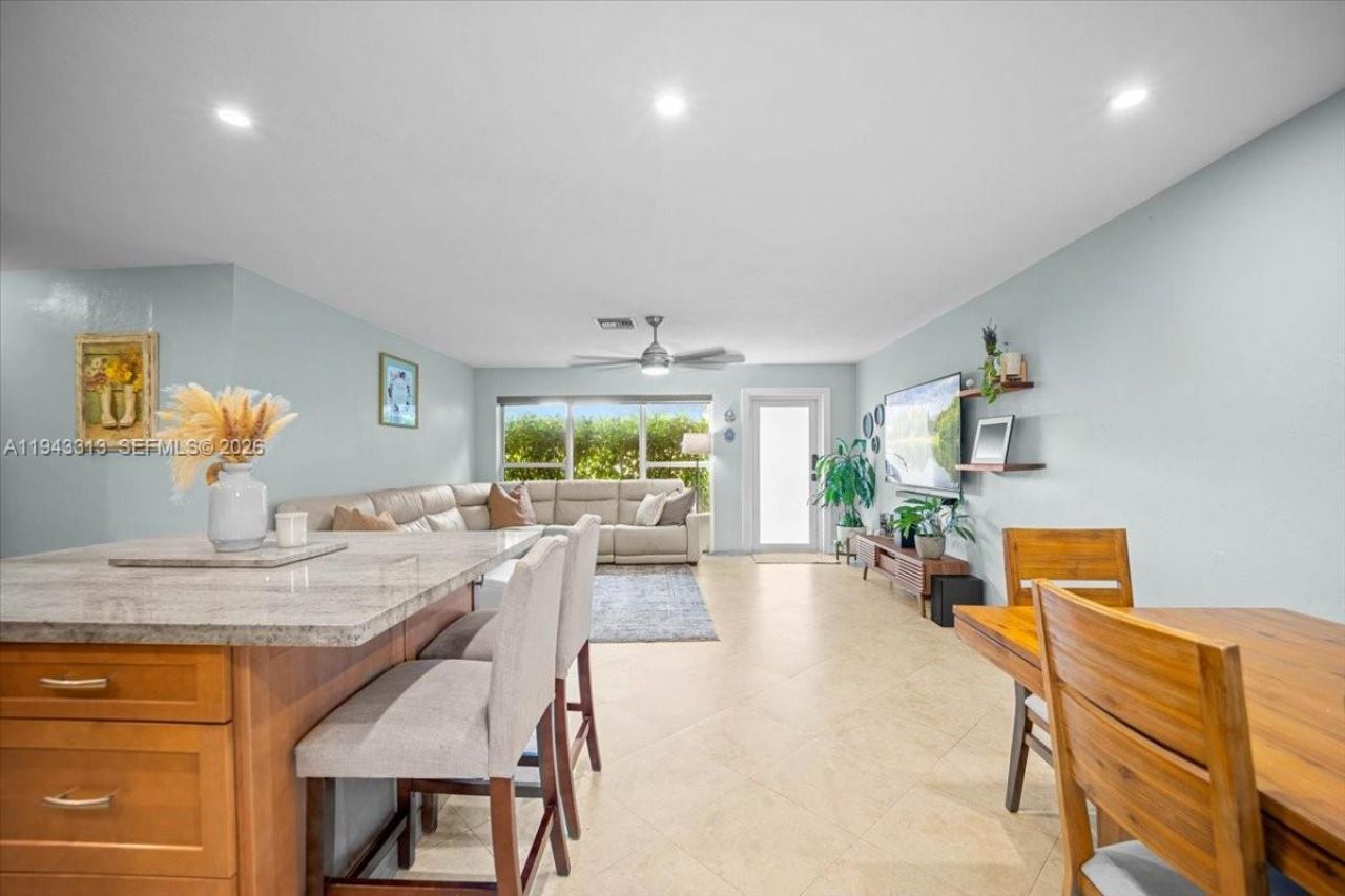 1864 SW 37th Ave, Fort Lauderdale, FL 33312 Photo