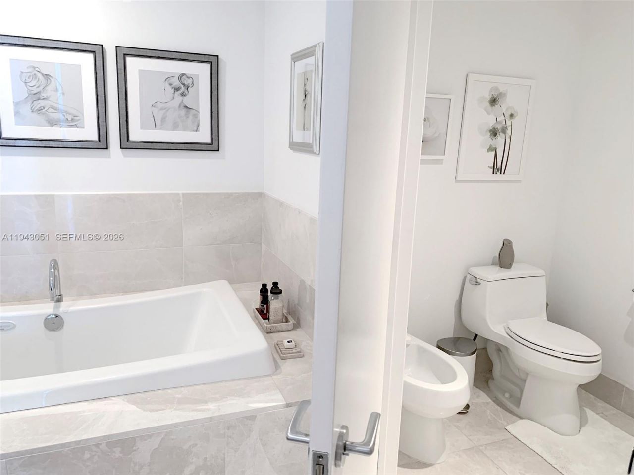 17001 Collins Ave, Unit 1407, Sunny Isles Beach, FL 33160 Photo