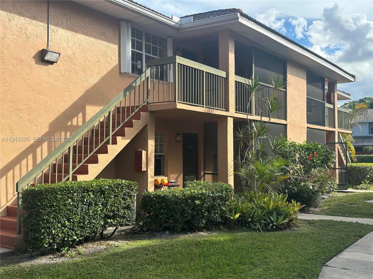 10413 NW 7th St, Unit 104, Pembroke Pines, FL 33026 Photo