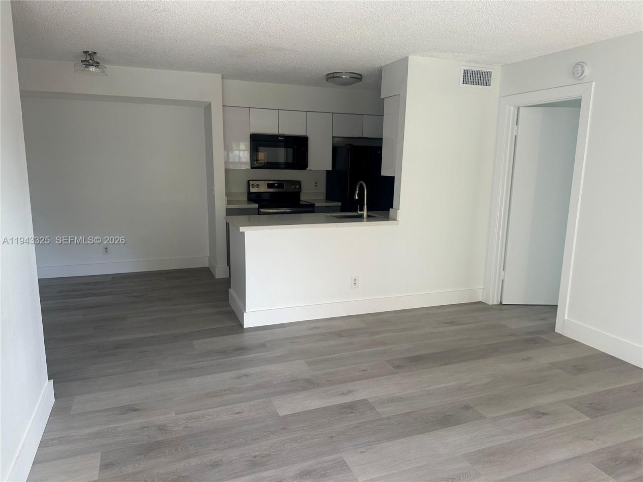 10413 NW 7th St, Unit 104, Pembroke Pines, FL 33026 Photo