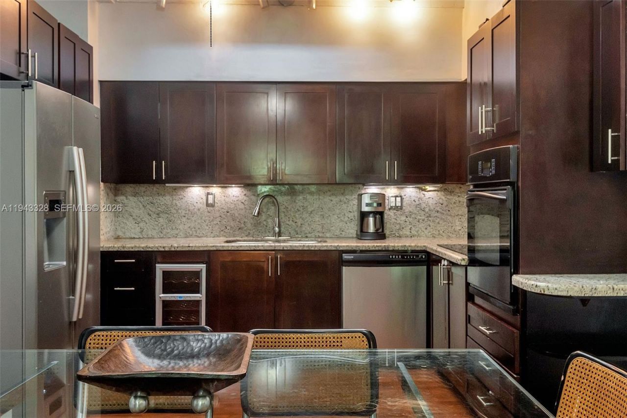 5845 SW 88th St, South Miami, FL 33156 Photo