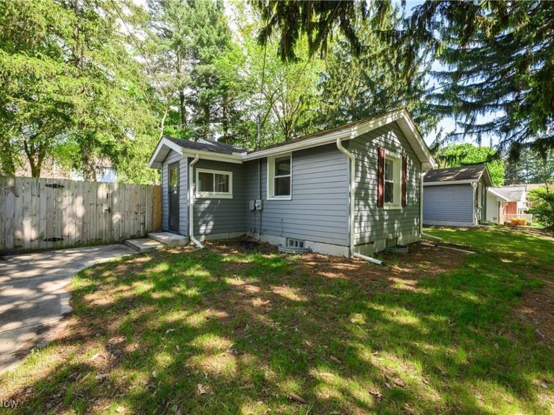 151 Shiawassee Avenue, Fairlawn, OH 44333 Photo 12