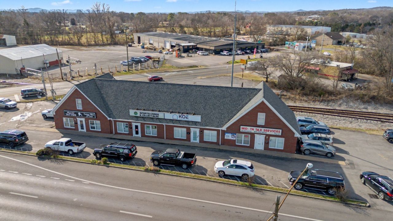 260 S Lowry St, Smyrna, TN 37167 Main Photo