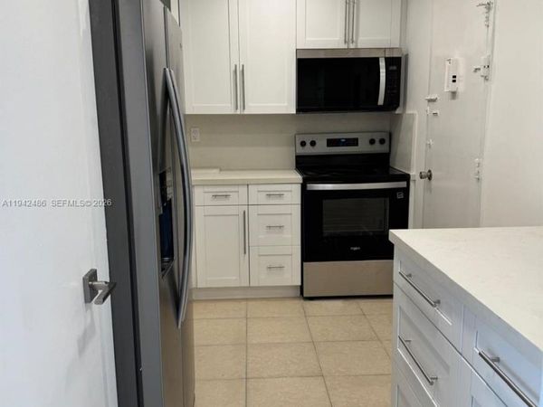 1865 79th St Cswy, Unit 15A, North Bay Village, FL 33141