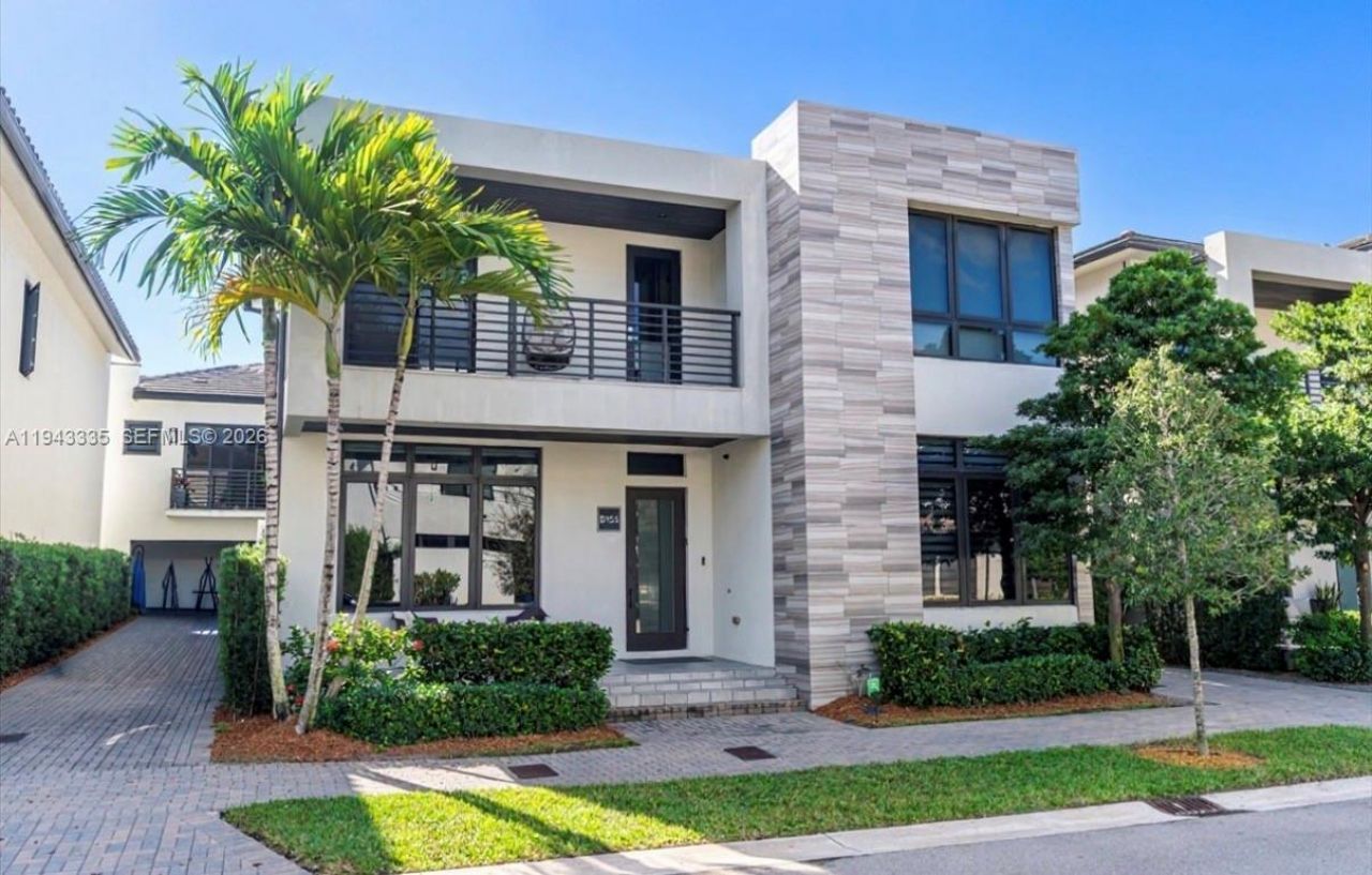 8156 NW 48th Ter, Doral, FL 33166 Photo